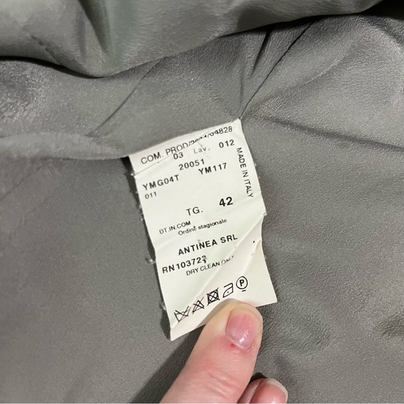 ARMANI COLLEZIONI Single Button Blazer - Picture 14 of 14